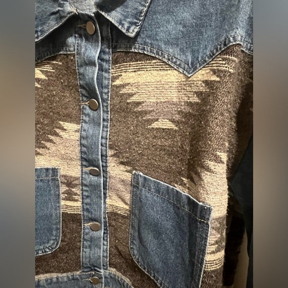 NWOT MISS SPARKLING Women's Aztec Southwest Lightweight Jean Jacket - Picture 2 of 5